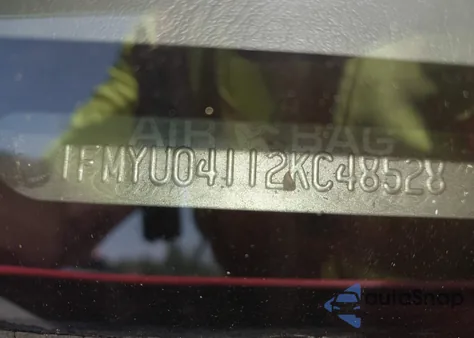 2002 Ford Escape Xlt from USA, damaged, VIN 1FMYU04112KC48528